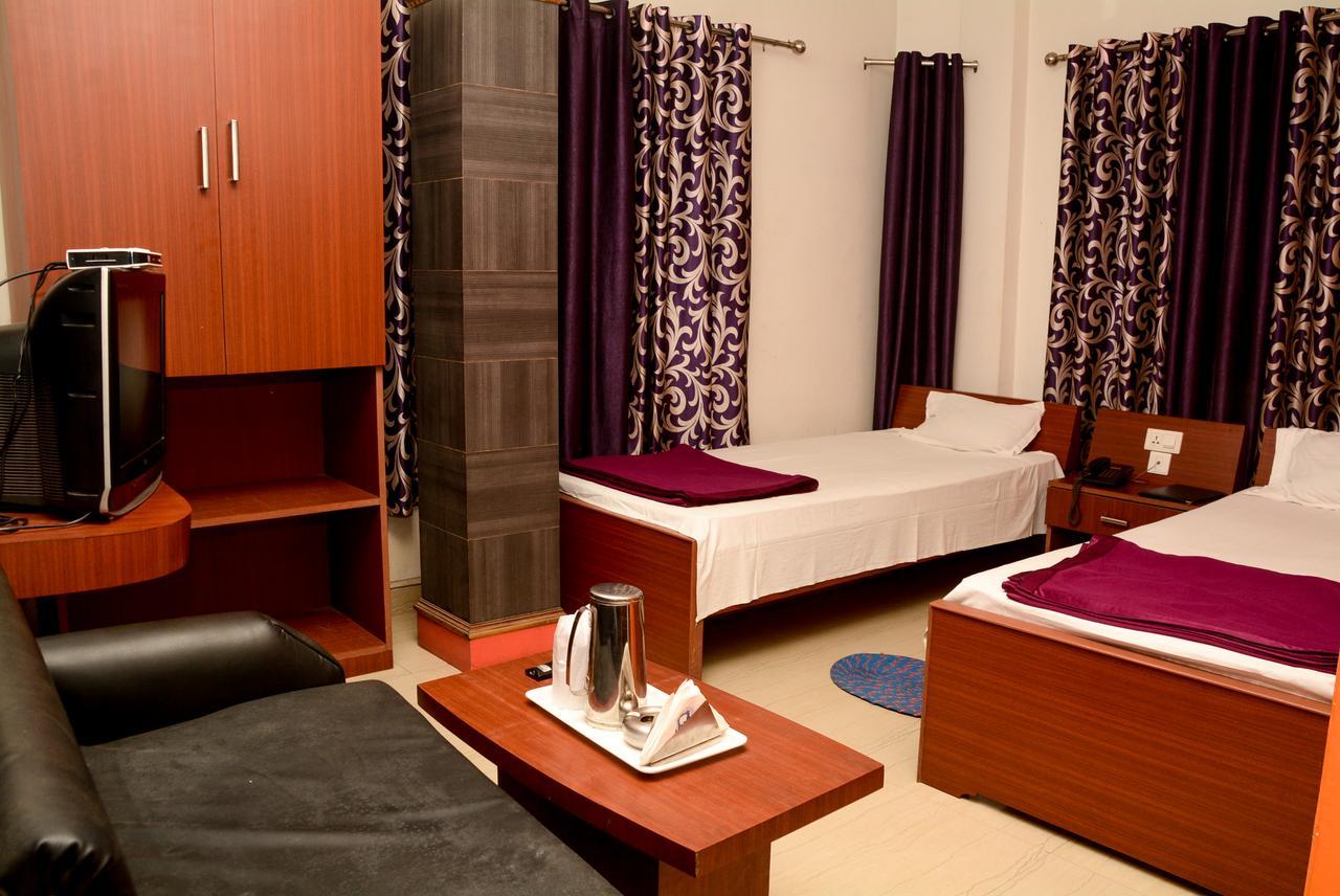 Koch Bihār Hotel Galaxy International מראה חיצוני תמונה